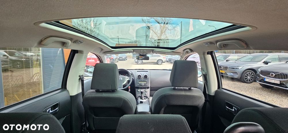 Nissan Qashqai+2 - 18
