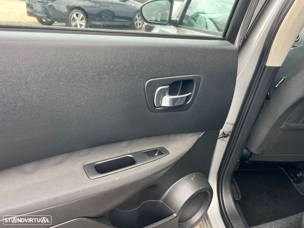 Nissan Qashqai 2.0 dCi Tekna Premium P.Castanha 17 - 21