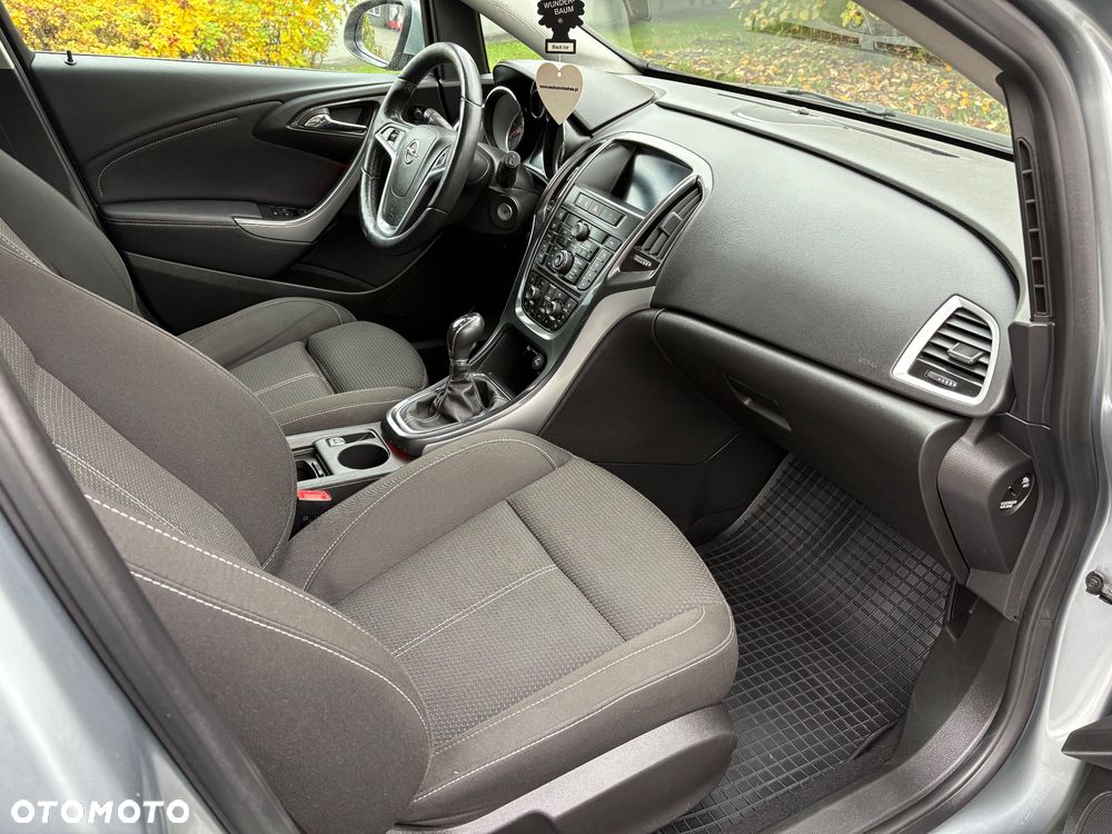 Opel Astra 2.0 CDTI Exklusiv - 8