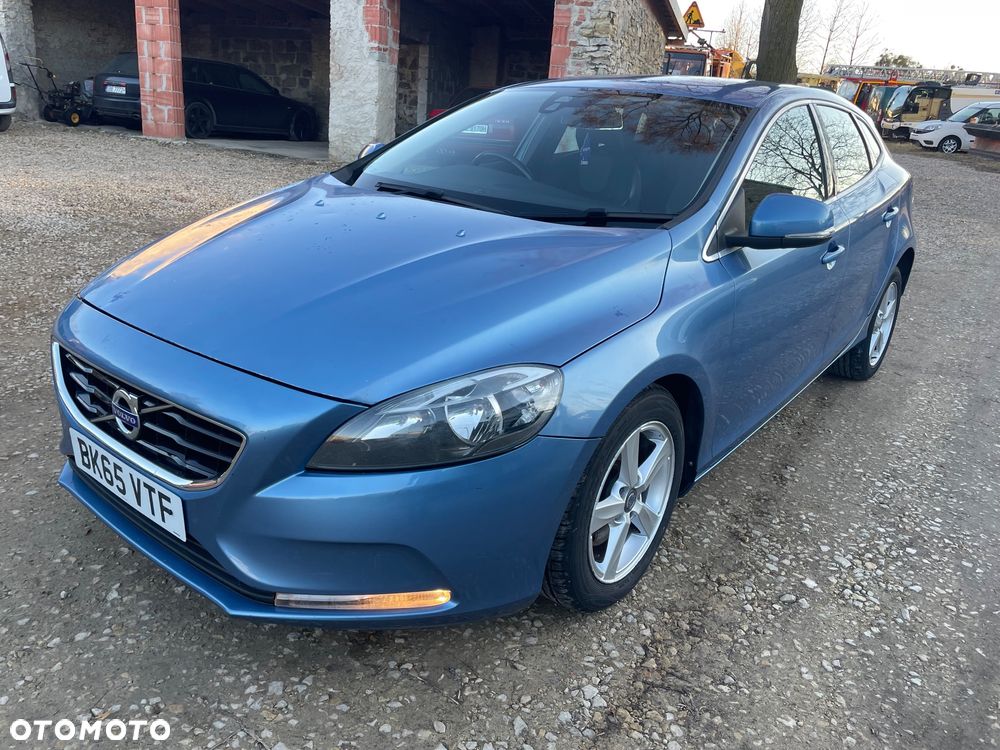 Volvo V40 D2 - 17