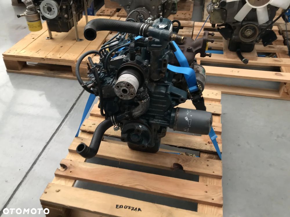 SILNIK KUBOTA D722 14.9kW 4877zł netto - 8