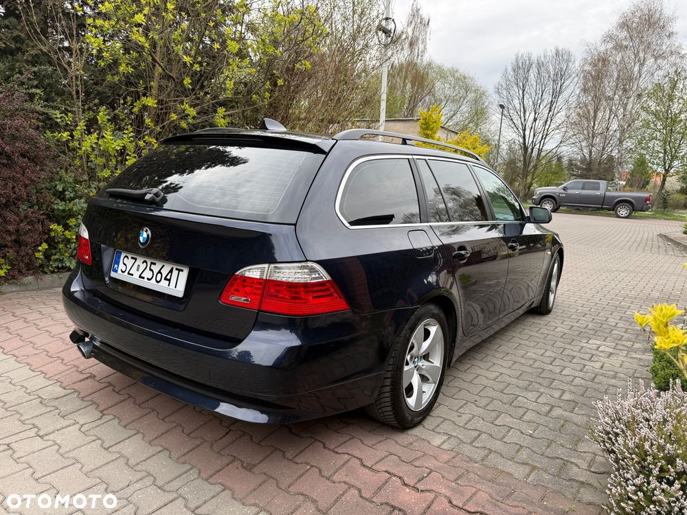 BMW Seria 5 520d Edition Exclusive - 4