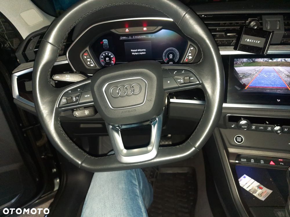 Audi Q3 Sportback - 16