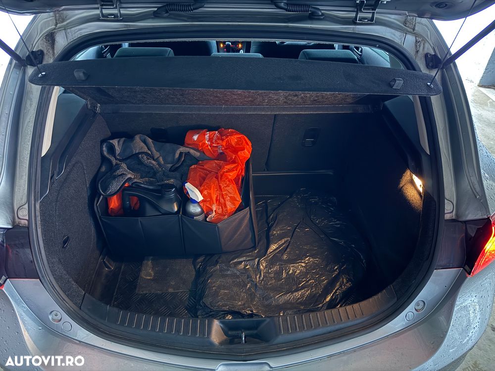 Mazda 3 2.0 MZR DISI Edition - 20