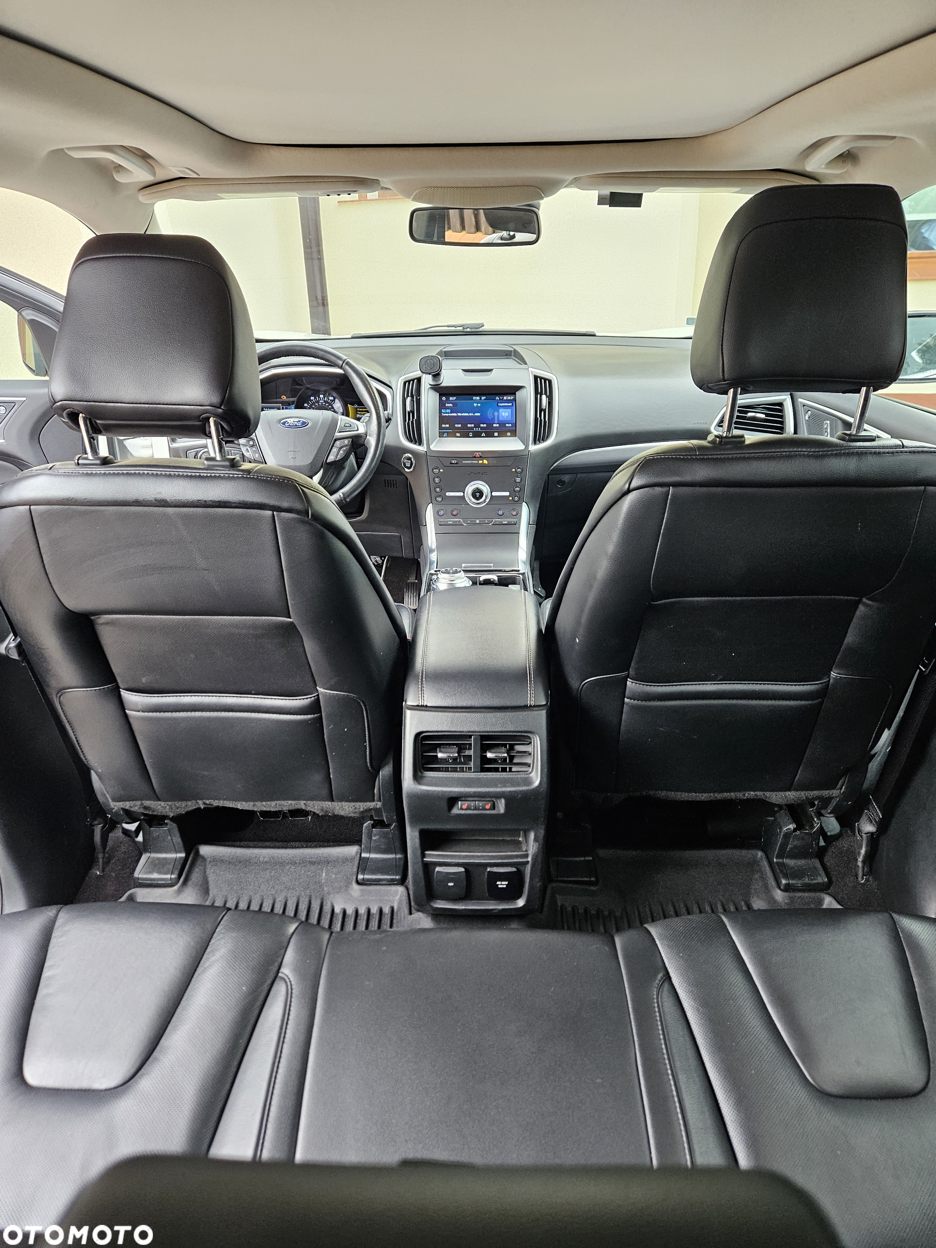Ford Edge - 8