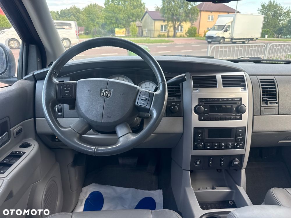 Dodge Durango 5.7 HEMI - 12