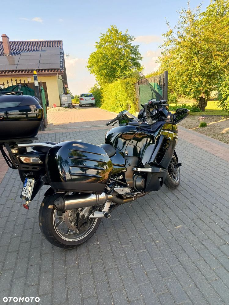Kawasaki GTR - 15