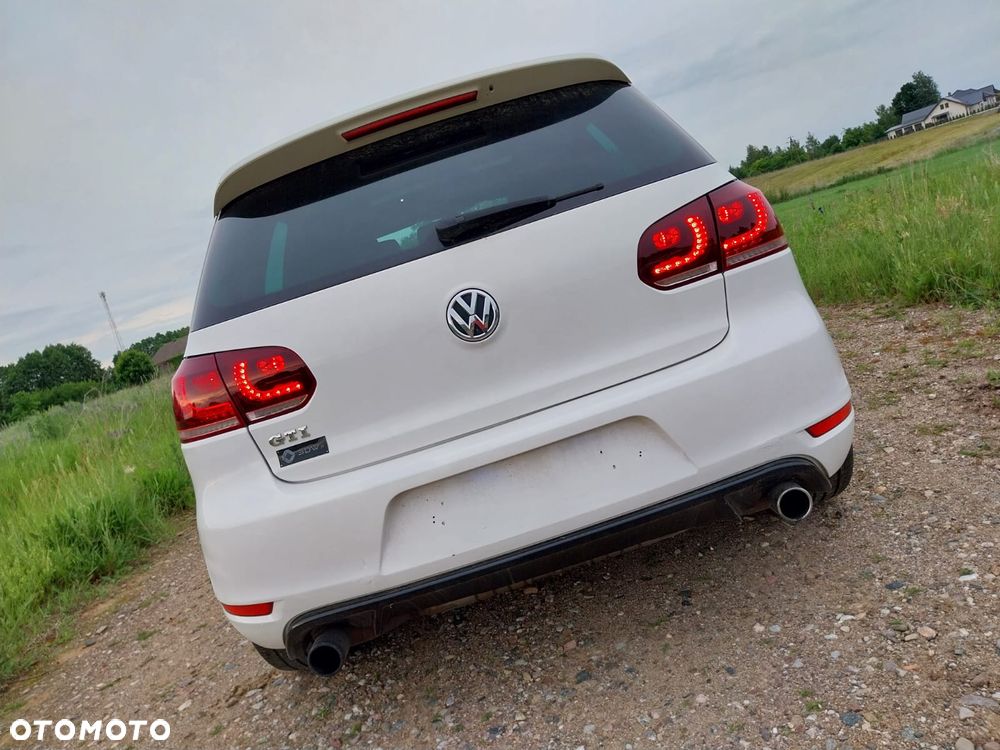 Volkswagen Golf 2.0 TSI GTI - 16