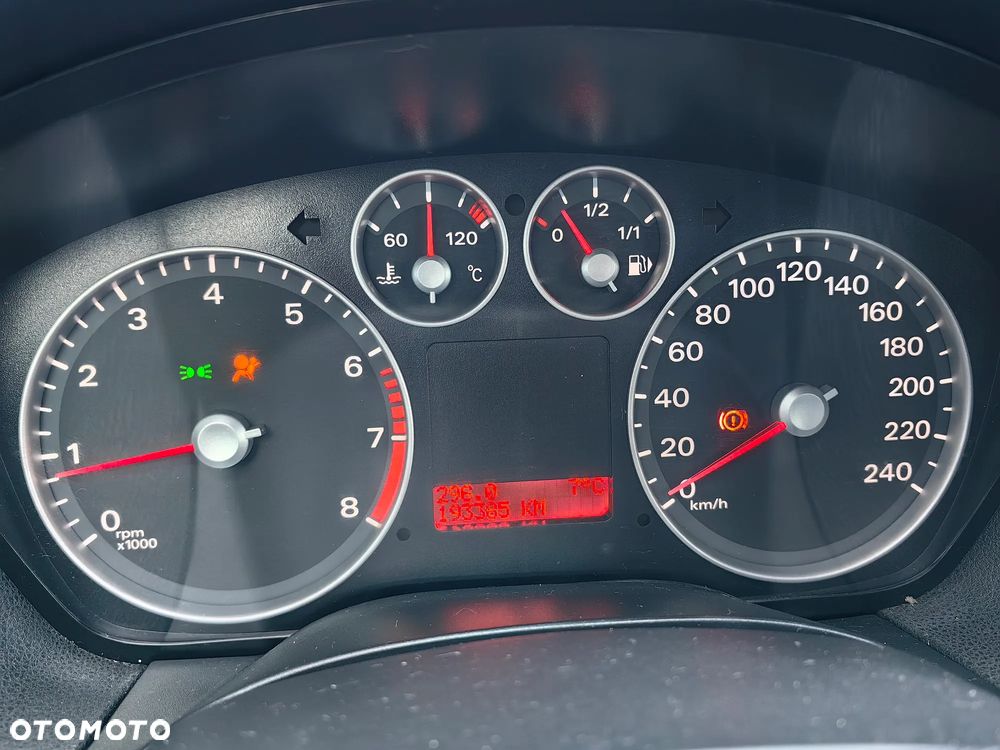 Ford Focus 1.6 Sport - 14