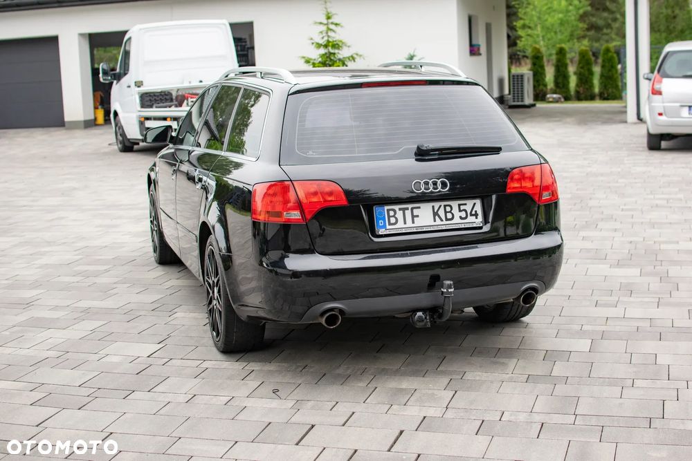 Audi A4 Avant - 13