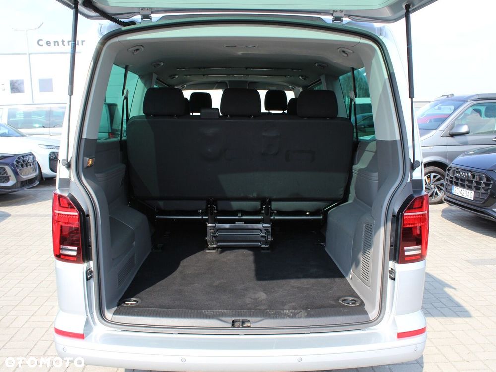 Volkswagen Caravelle - 14