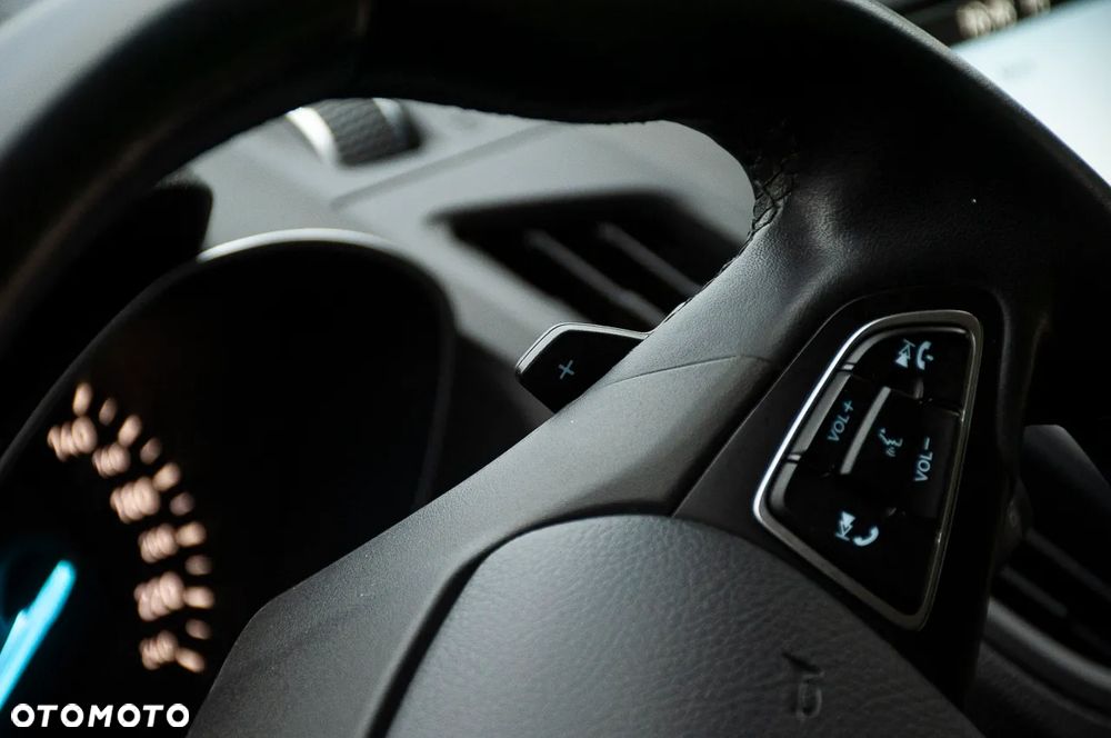 Ford Kuga 1.5 EcoBoost 4x4 Titanium - 28