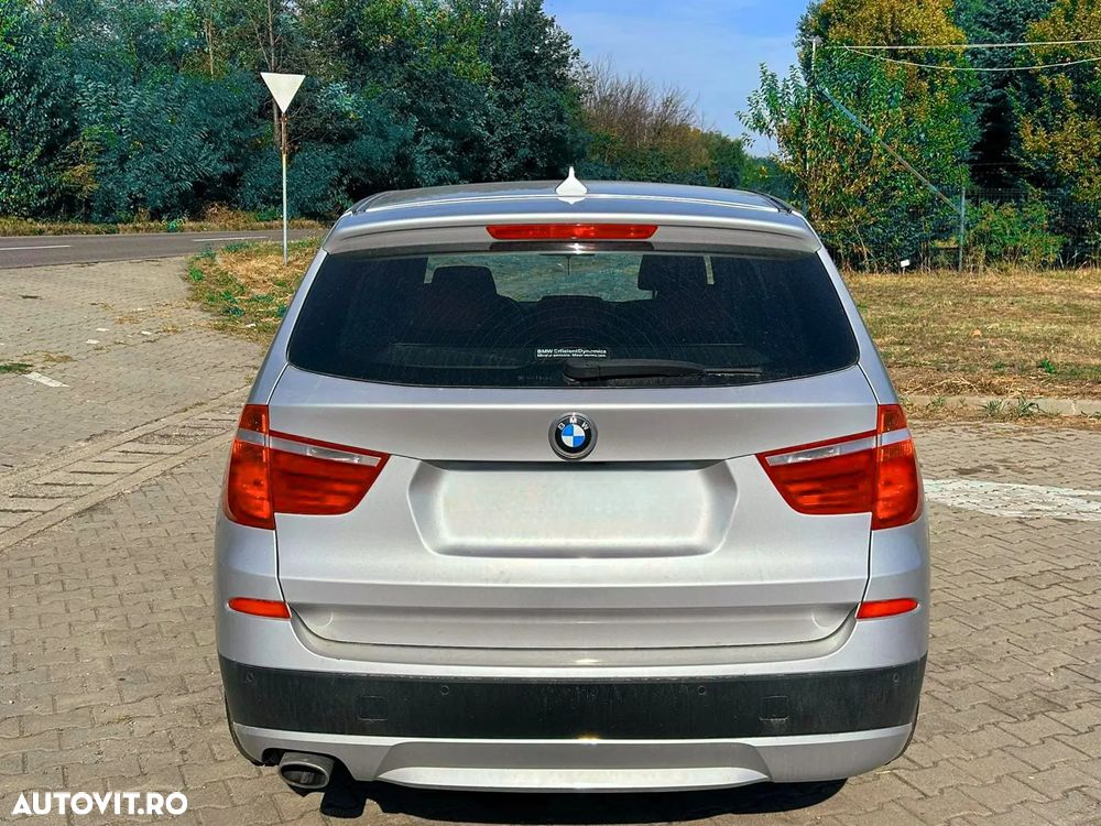 BMW X3 sDrive18d - 9