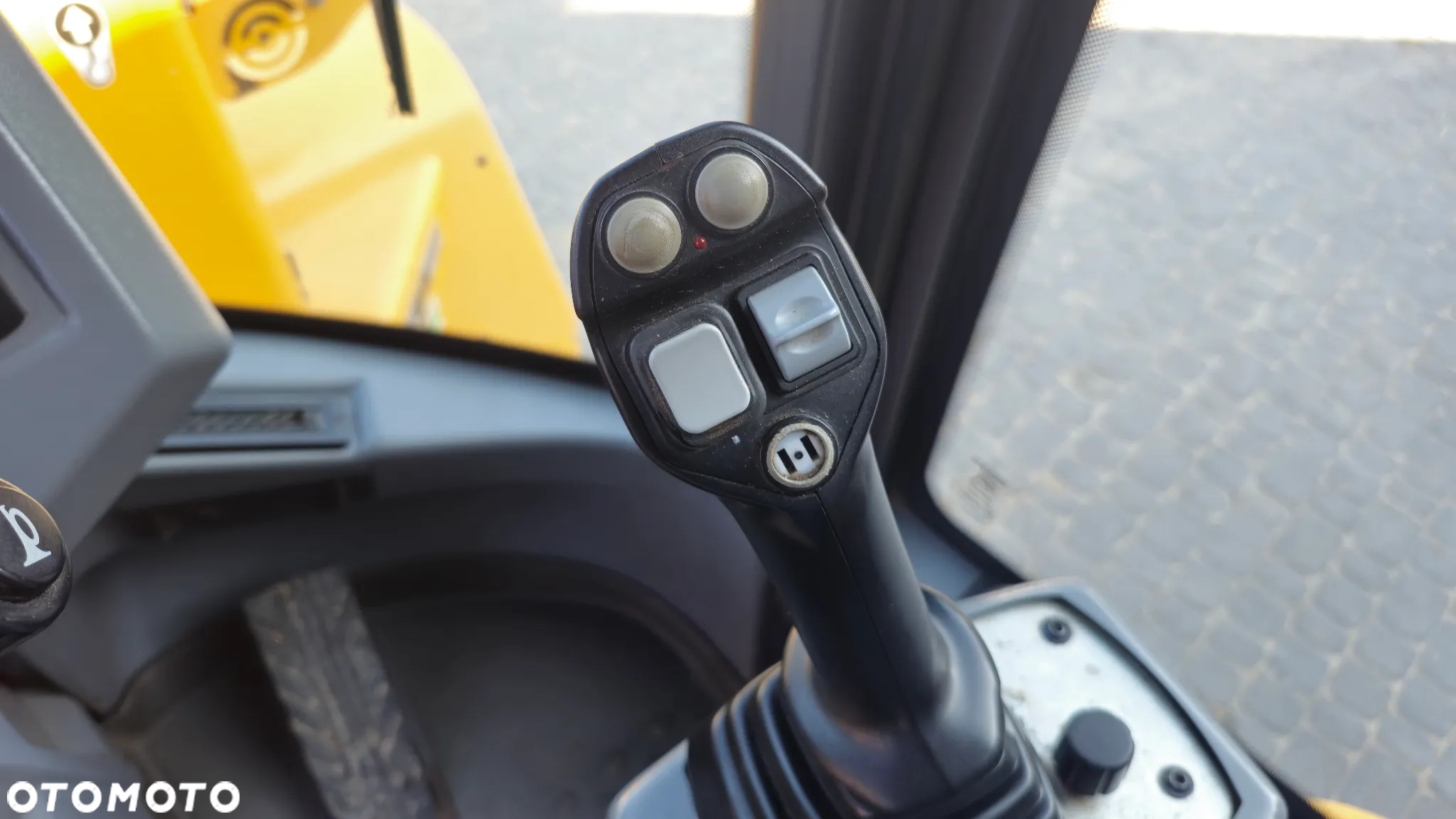 Volvo L 35 G - 23