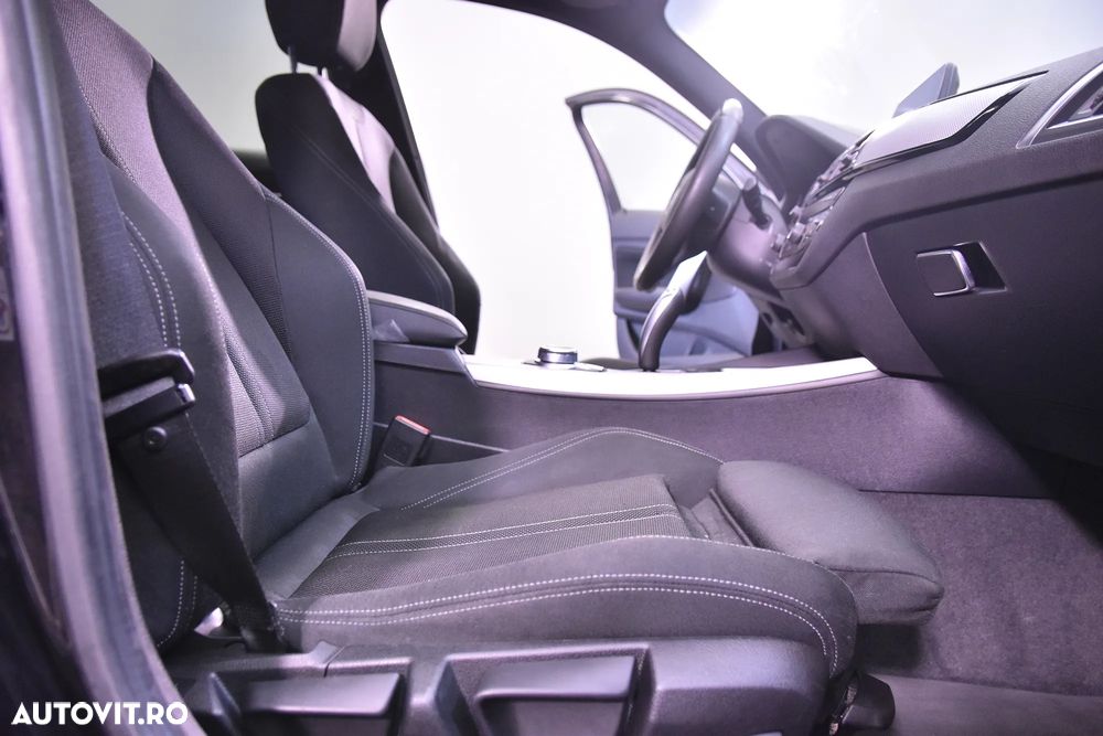 BMW Seria 1 118i Aut. M Sport - 11