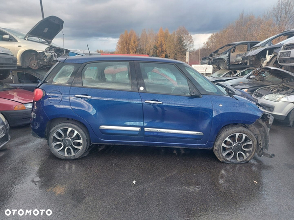 Fiat 500L lift drzwi prawe tył kompletne