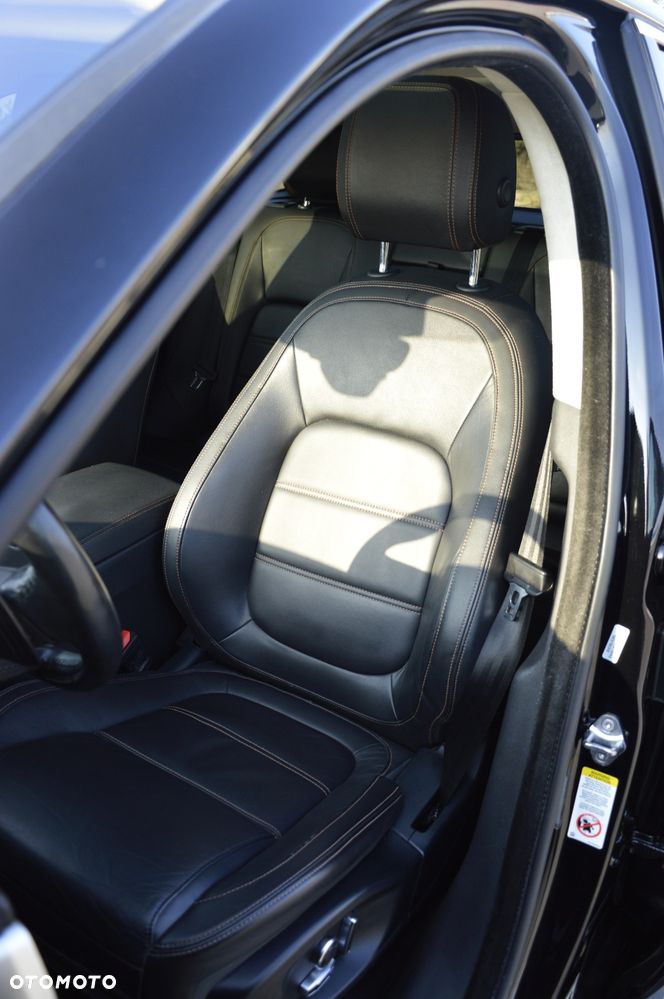 Jaguar F-Pace 30t AWD Prestige - 17