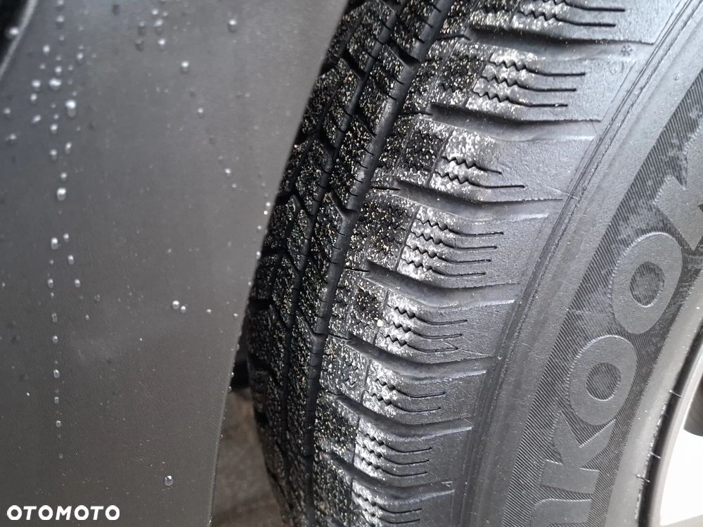 Hyundai ix35 blue 1.6 2WD Finale Gold - 16