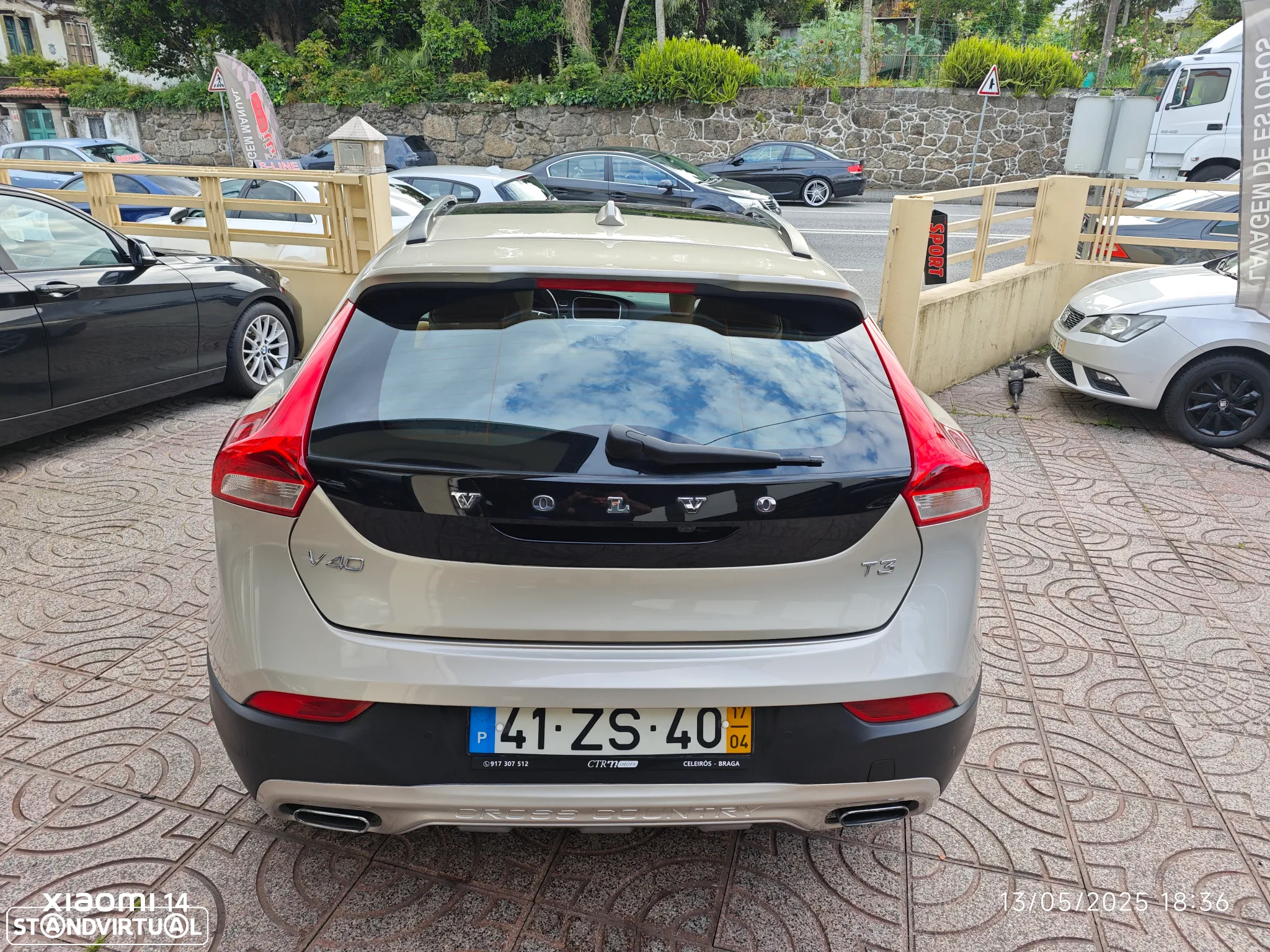 Volvo V40 Cross Country 1.5 T3 Summum Geartronic - 11