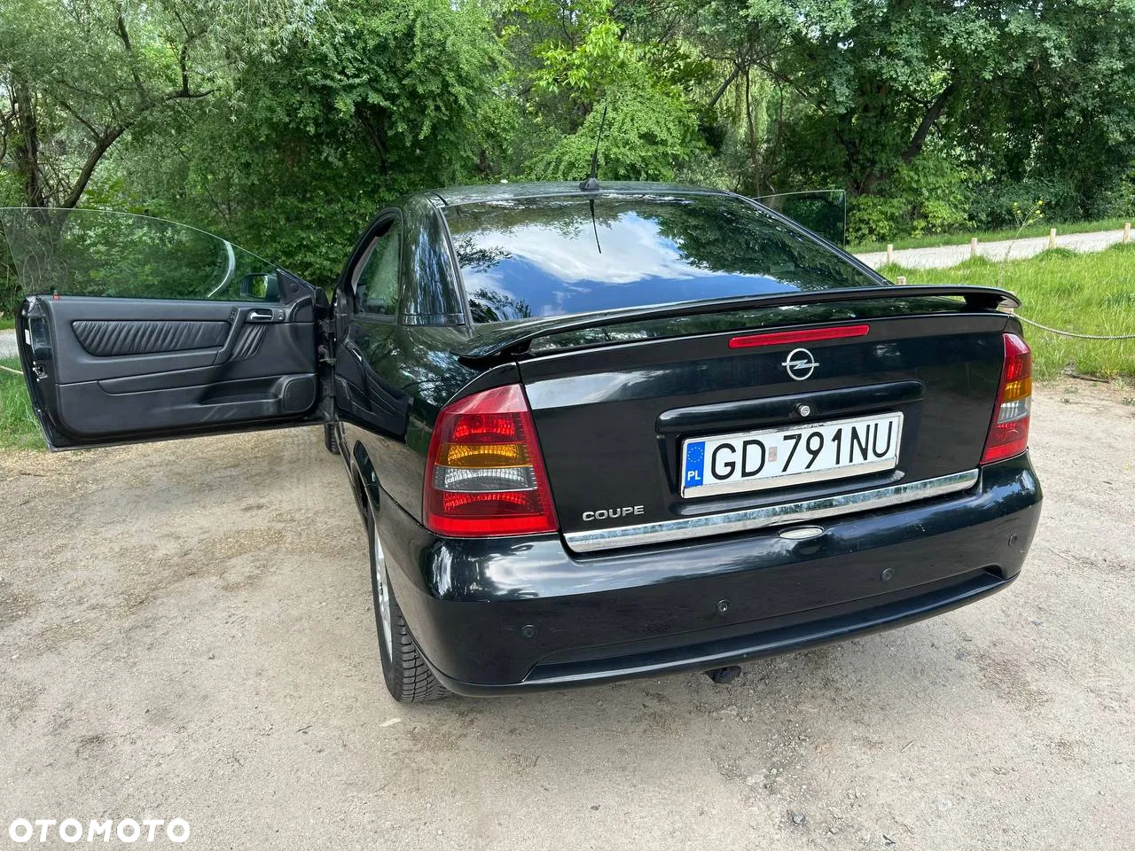 Opel Astra II Coupe 2.2 - 3