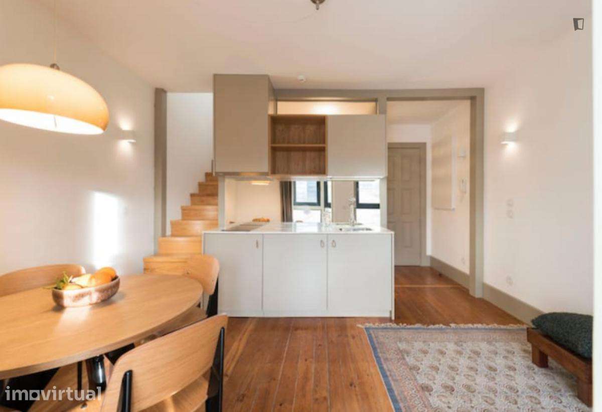 Apartamento com 1 quartos - localizado em Santo Ildefonso Porto - Grande imagem: 2/26