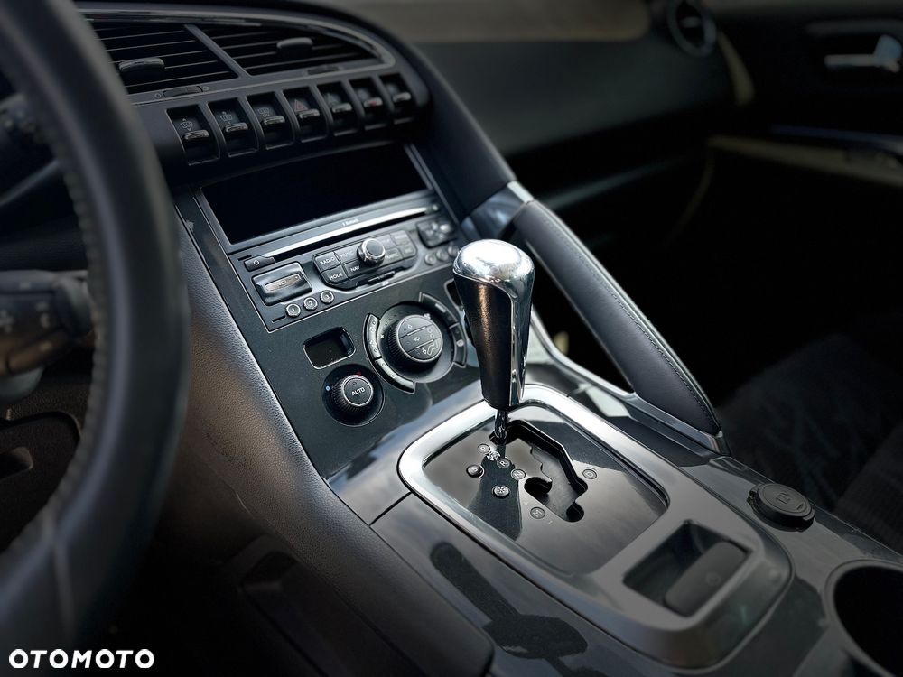 Peugeot 3008 2.0 HDi Premium+ - 14