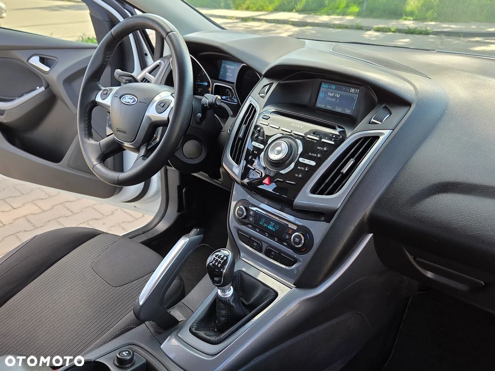 Ford Focus 1.6 TDCi DPF SYNC Edition - 21