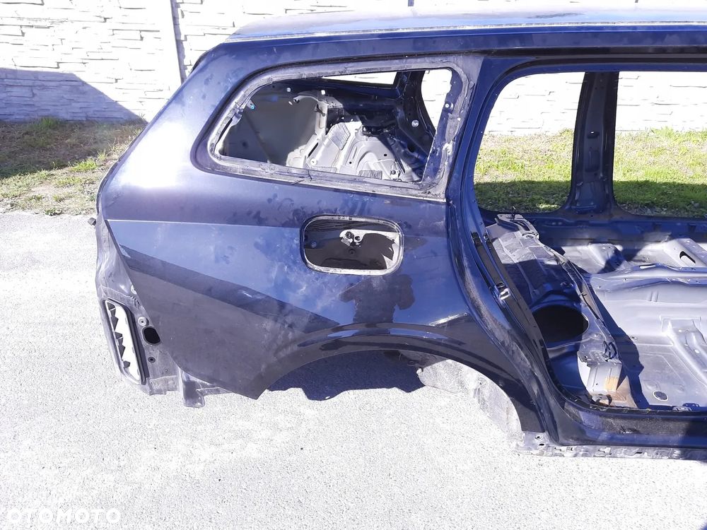 VOLVO V60 II KOMBI 19r. ĆWIARTKA TYŁ PRAWA BŁOTNIK - 2