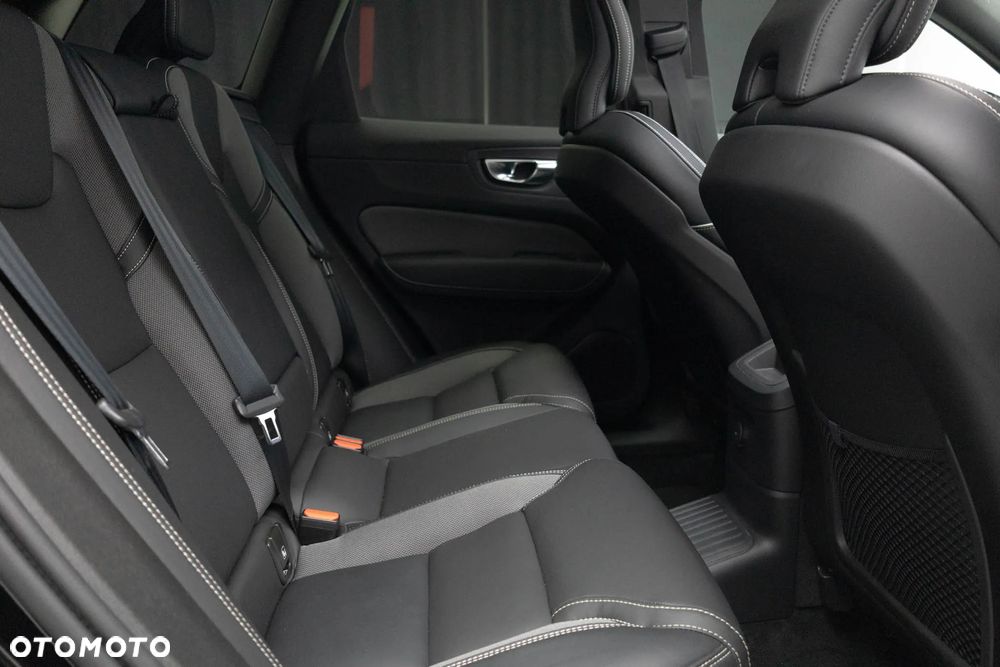 Volvo XC 60 - 38