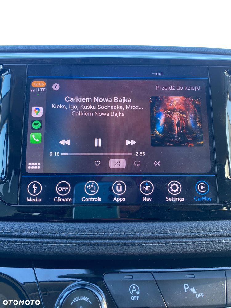 Chrysler Pacifica - 19