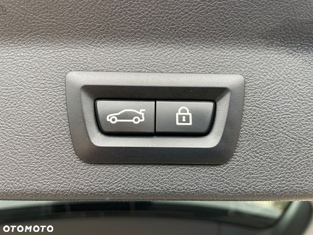 BMW X3 xDrive20d xLine - 27