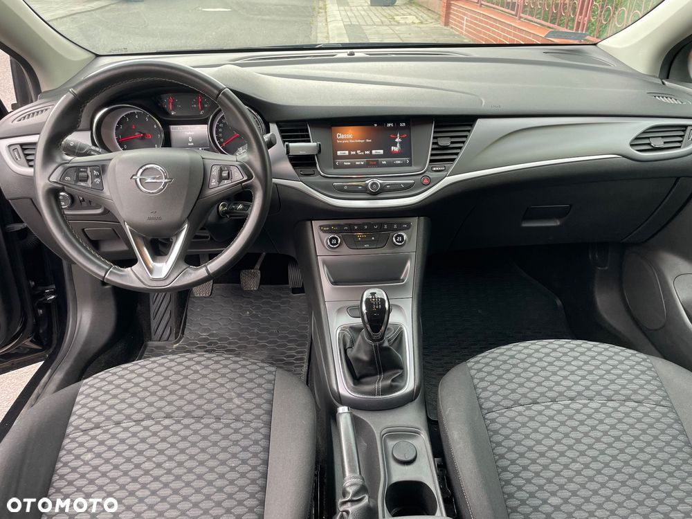 Opel Astra 1.4 T Enjoy - 9