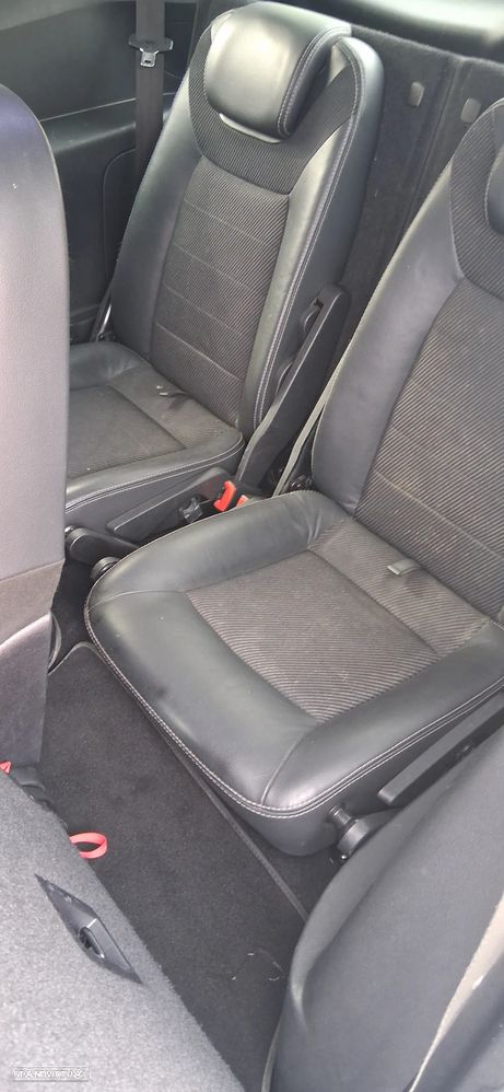 Ford S-Max 2.2 TDCi Titanium 7L - 10