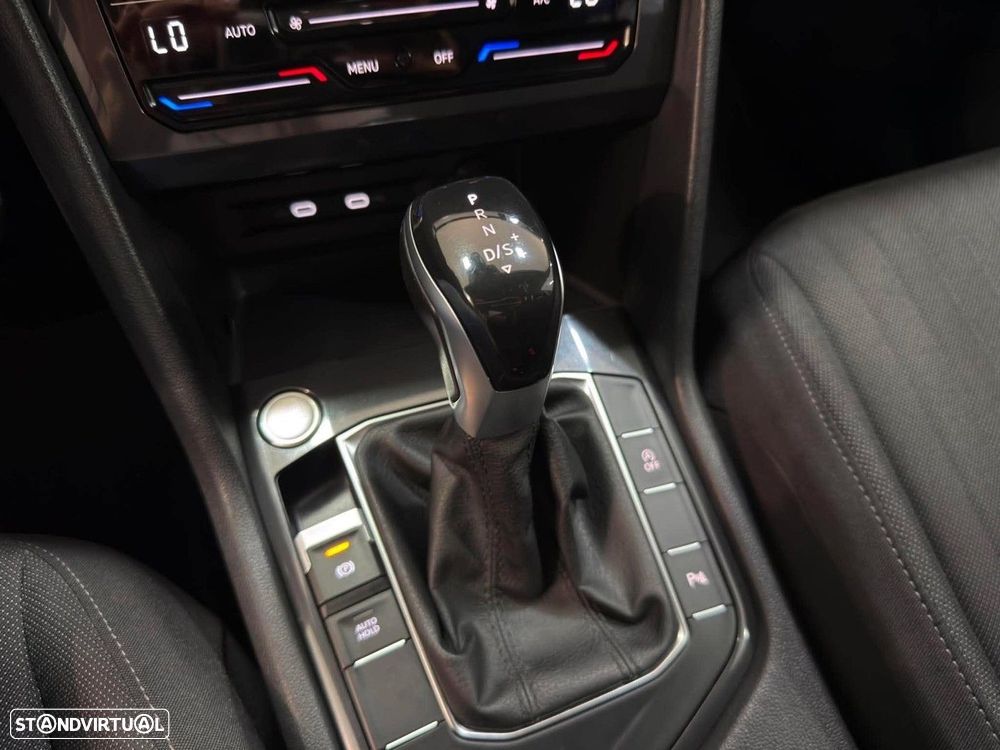 VW Tiguan Allspace 2.0 TDI Confortline DSG - 16