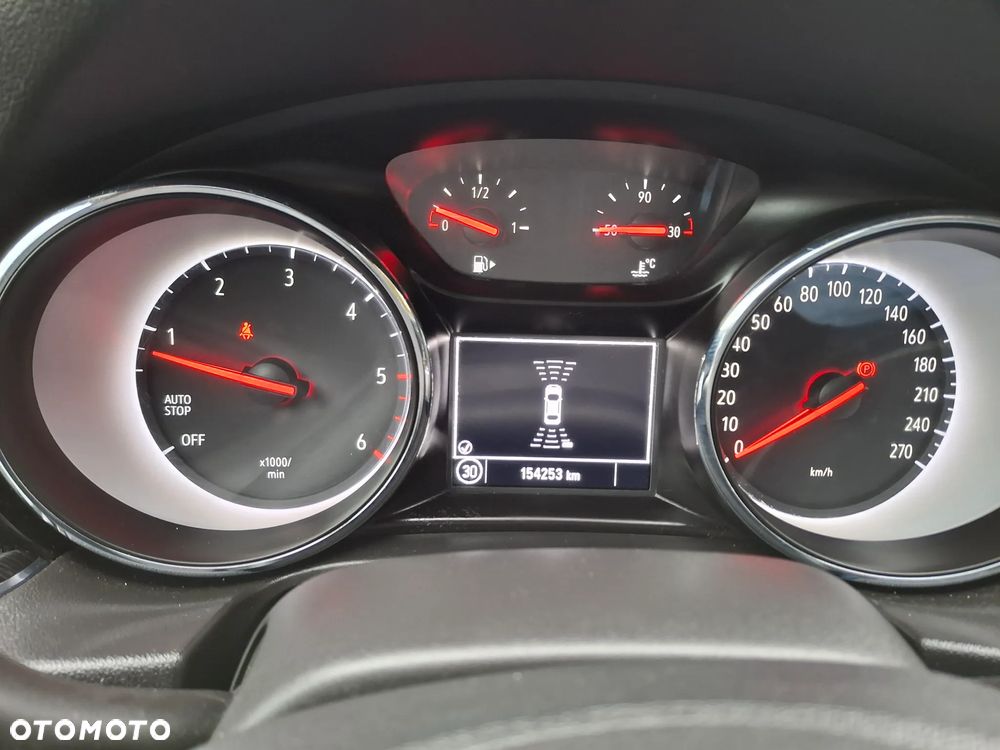 Opel Insignia 1.6 CDTI Innovation S&S - 25
