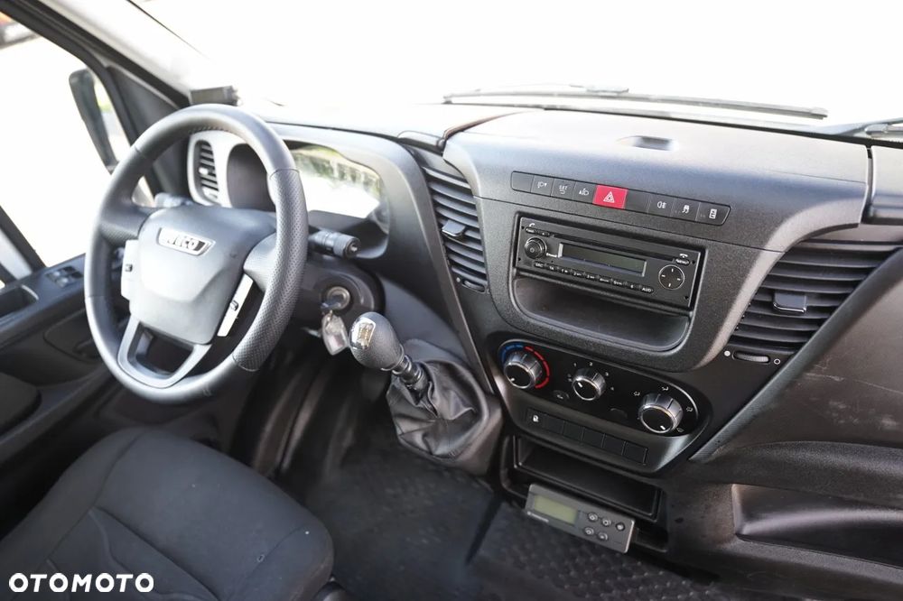 Iveco DAILY 35-130 / CHŁODNIA / MUTITEMPERATURA / 2 X  AGREGAT THERMO KING / SPROWADZONY - 26