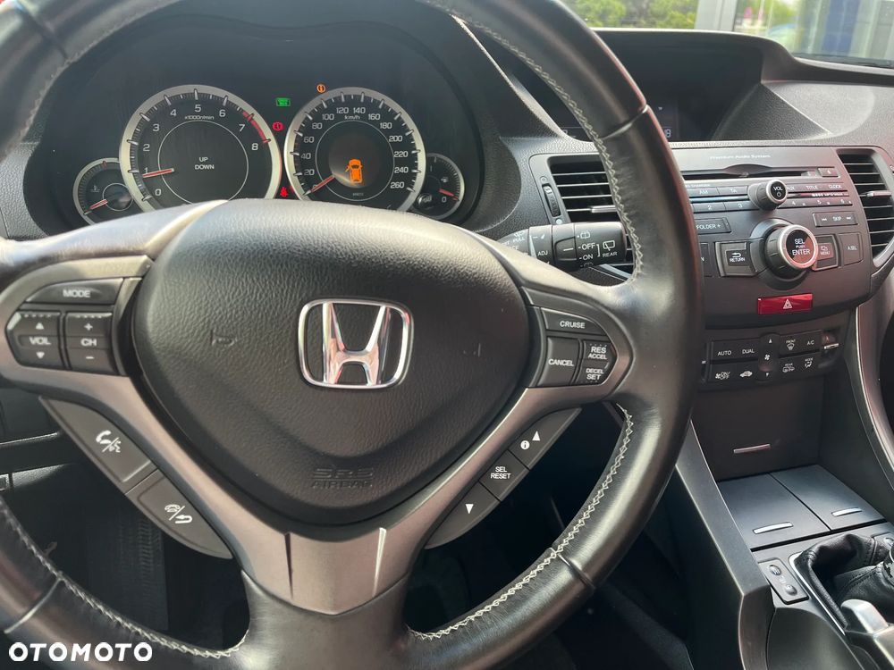 Honda Accord 2.0 Executive - 18