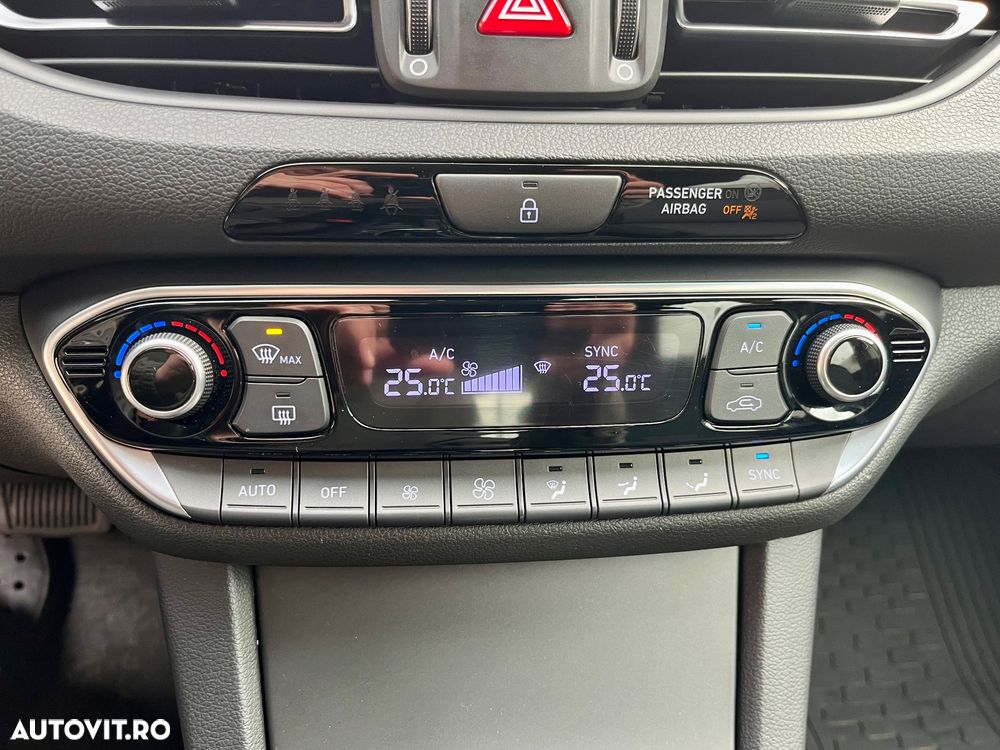 Hyundai i30 1.5 T-GDI 160CP MHEV 5DR 7DCT Exclusive - 9