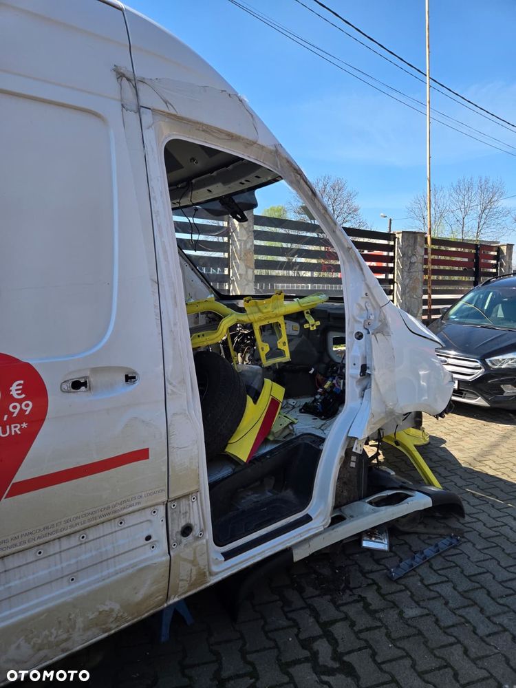 Mercedes-Benz SPRINTER - 6