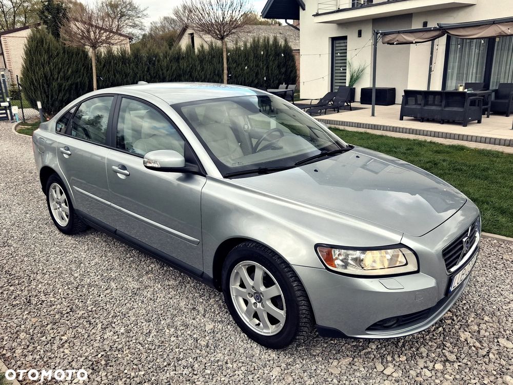 Volvo S40 1.8 Momentum - 1