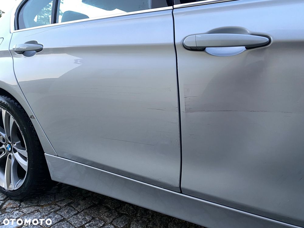 BMW Seria 3 335i Luxury Line - 10