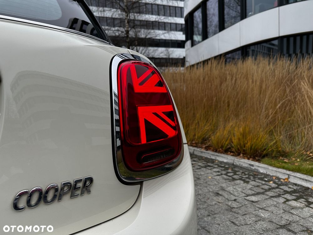 MINI Cooper Standard - 21