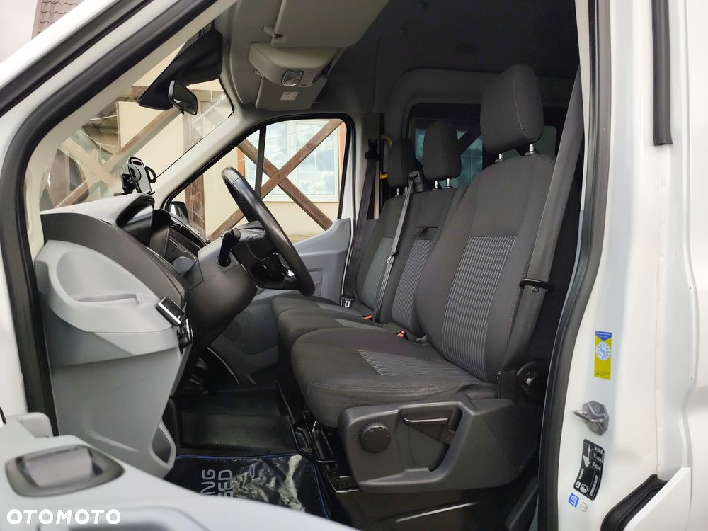Ford Transit - 11