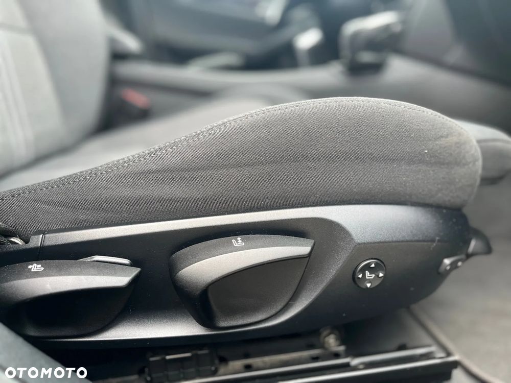 BMW X1 sDrive18d - 19