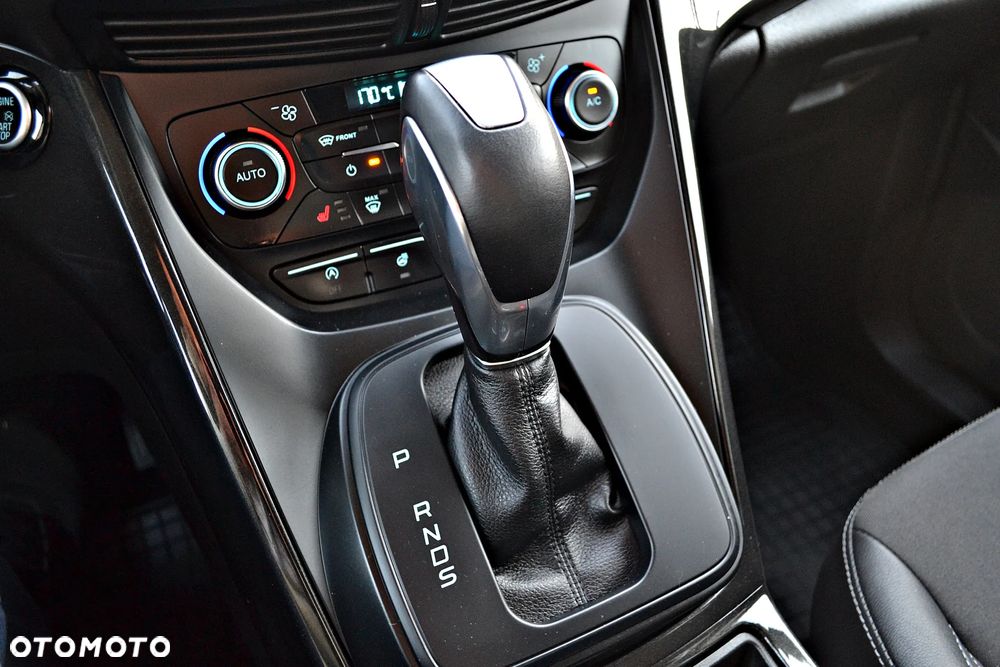 Ford Kuga 1.5 EcoBoost 4x4 Titanium - 33