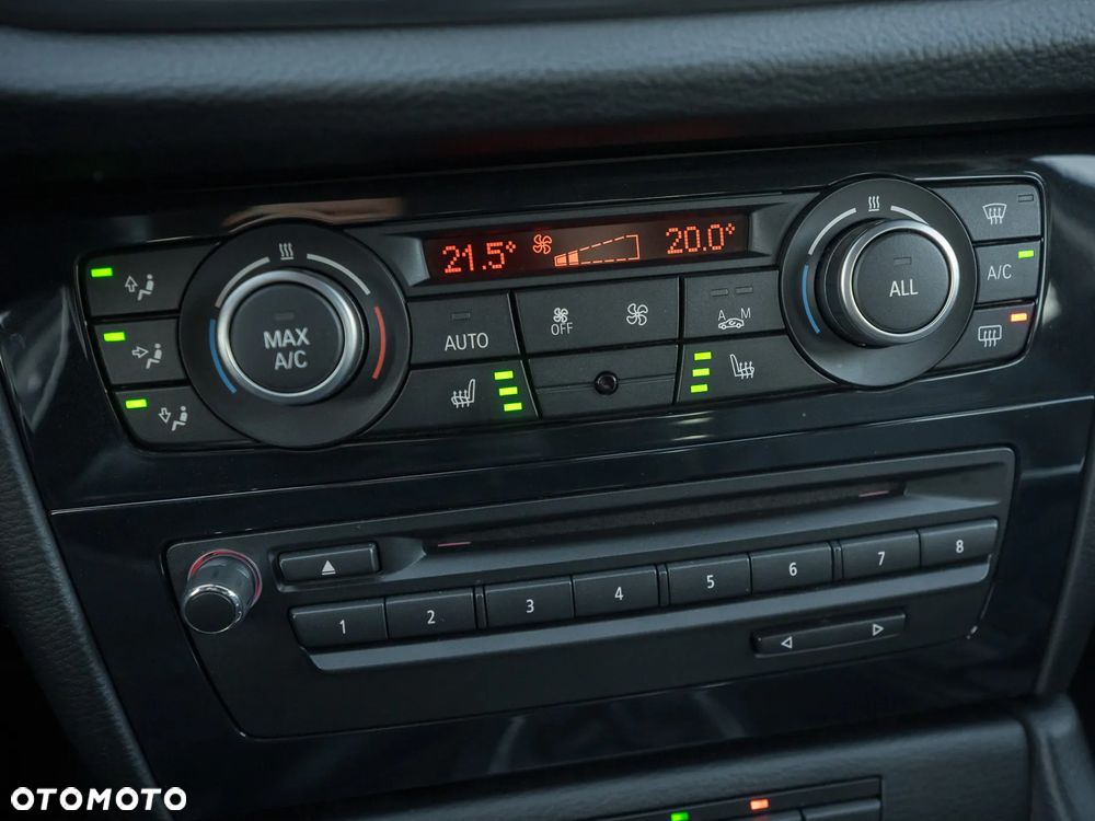 BMW X1 xDrive25d xLine - 31