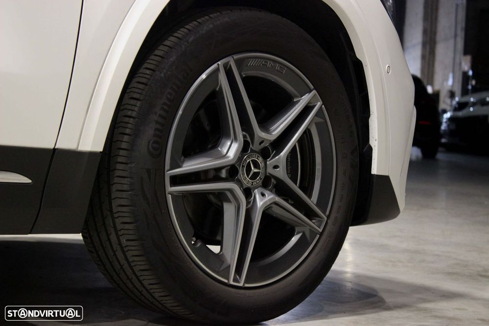Mercedes-Benz GLA 180 d AMG Line - 13