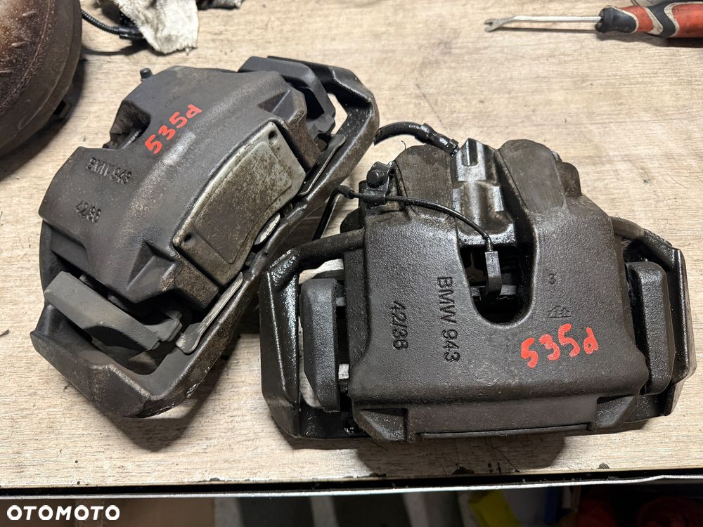 Duże zaciski SWAP 535d przód i tył komplet z jarzmami e60 e61