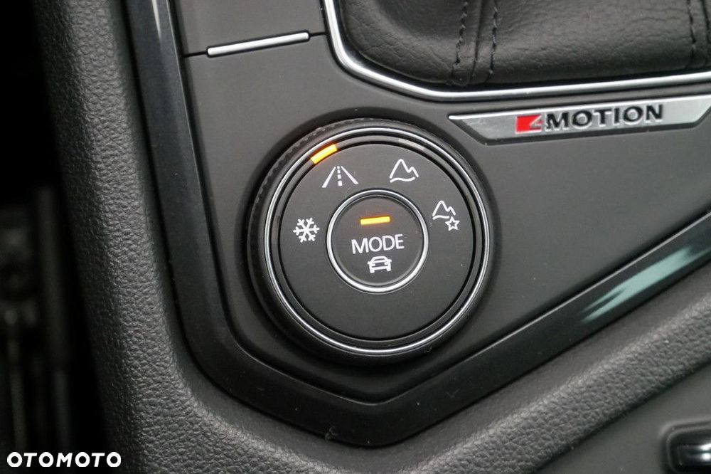 Volkswagen Tiguan 2.0 TSI 4Mot Elegance DSG - 27