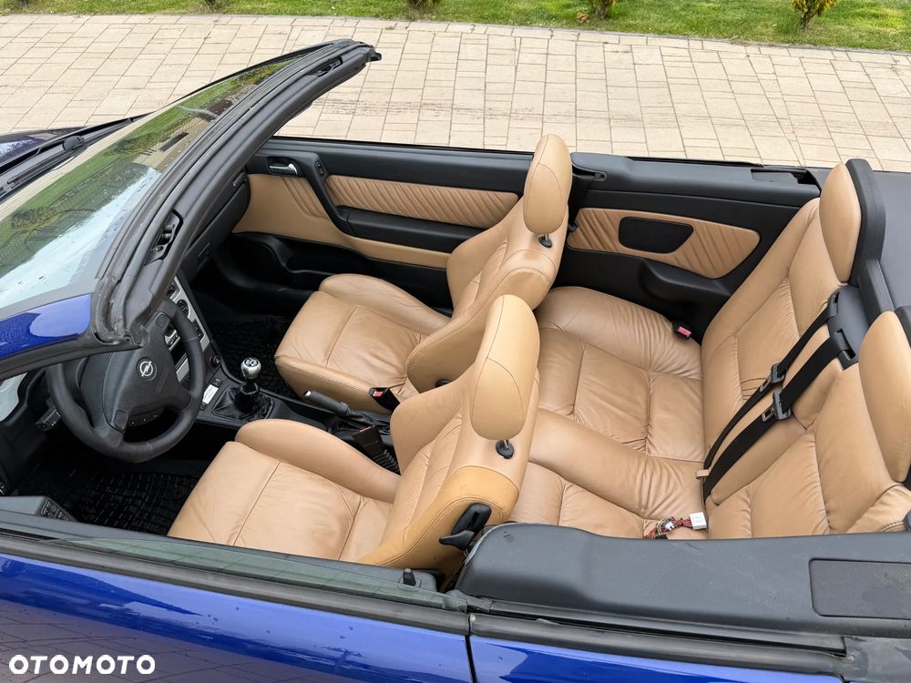 Opel Astra 2.0 T - 2